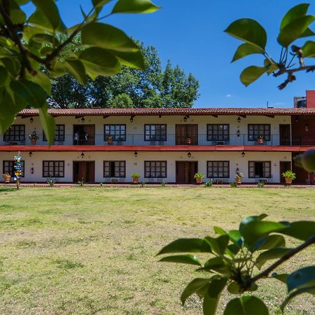 Hosteria San Felipe Patzcuaro Bagian luar foto