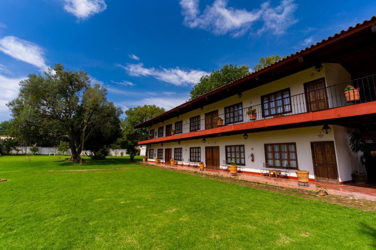 Hosteria San Felipe Patzcuaro Bagian luar foto