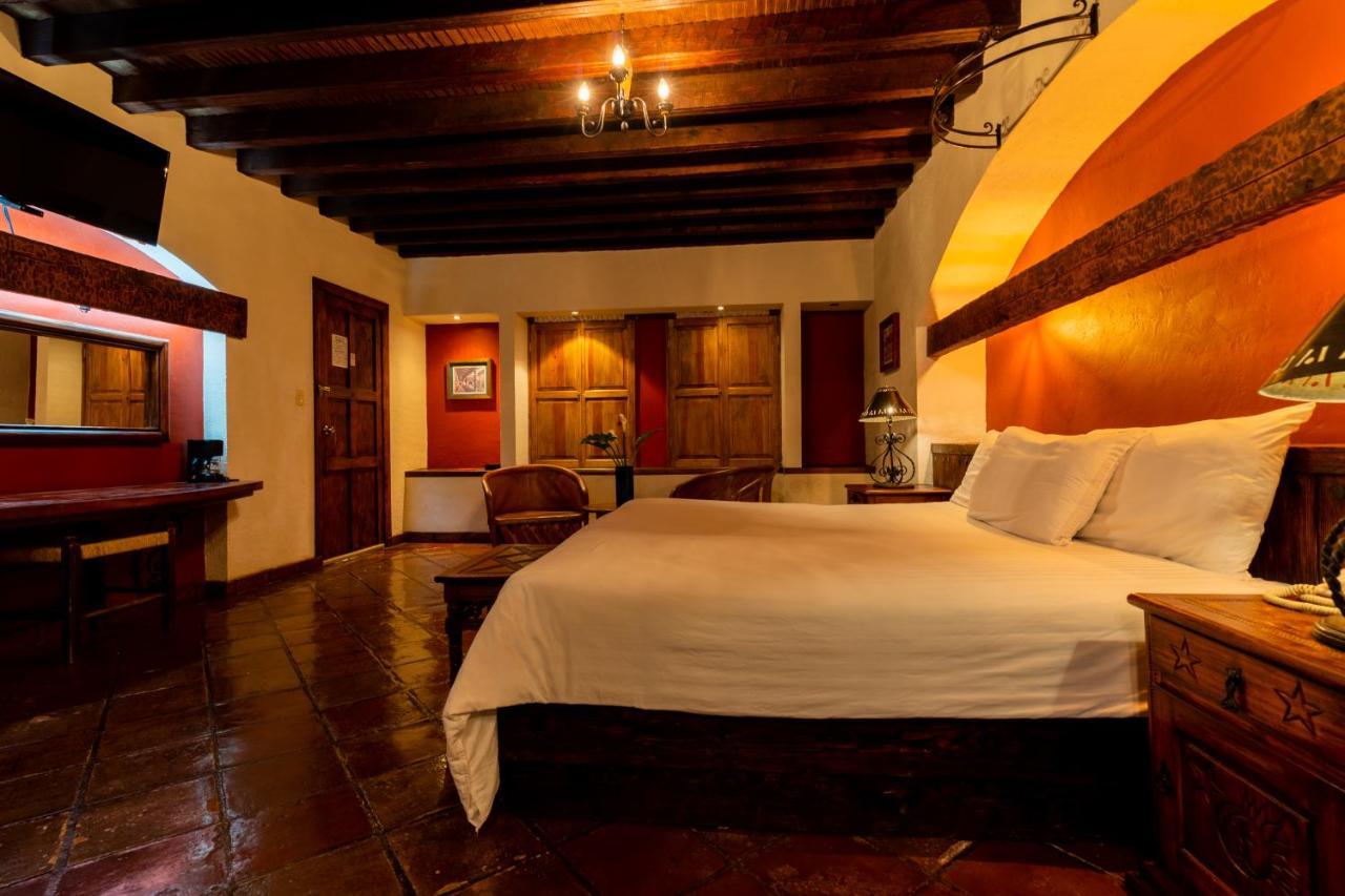 Hosteria San Felipe Patzcuaro Bagian luar foto
