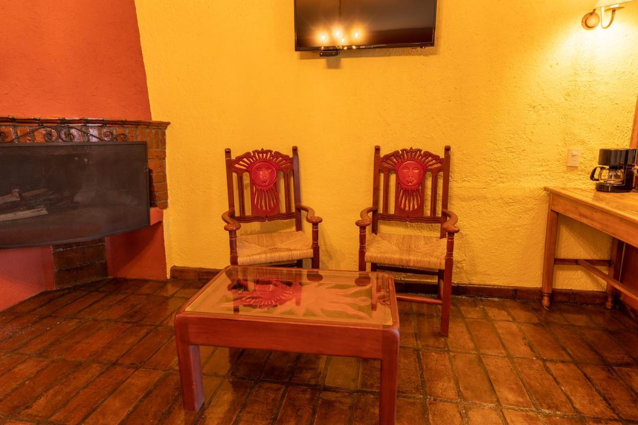 Hosteria San Felipe Patzcuaro Bagian luar foto