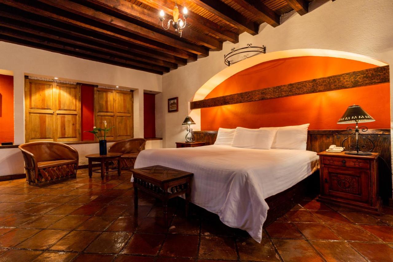 Hosteria San Felipe Patzcuaro Bagian luar foto