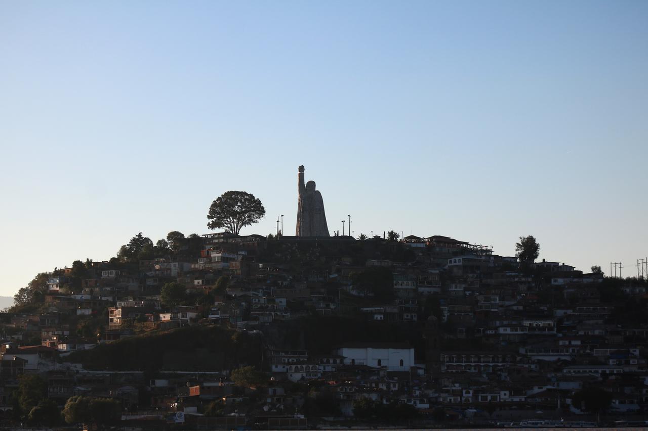 Hosteria San Felipe Patzcuaro Bagian luar foto