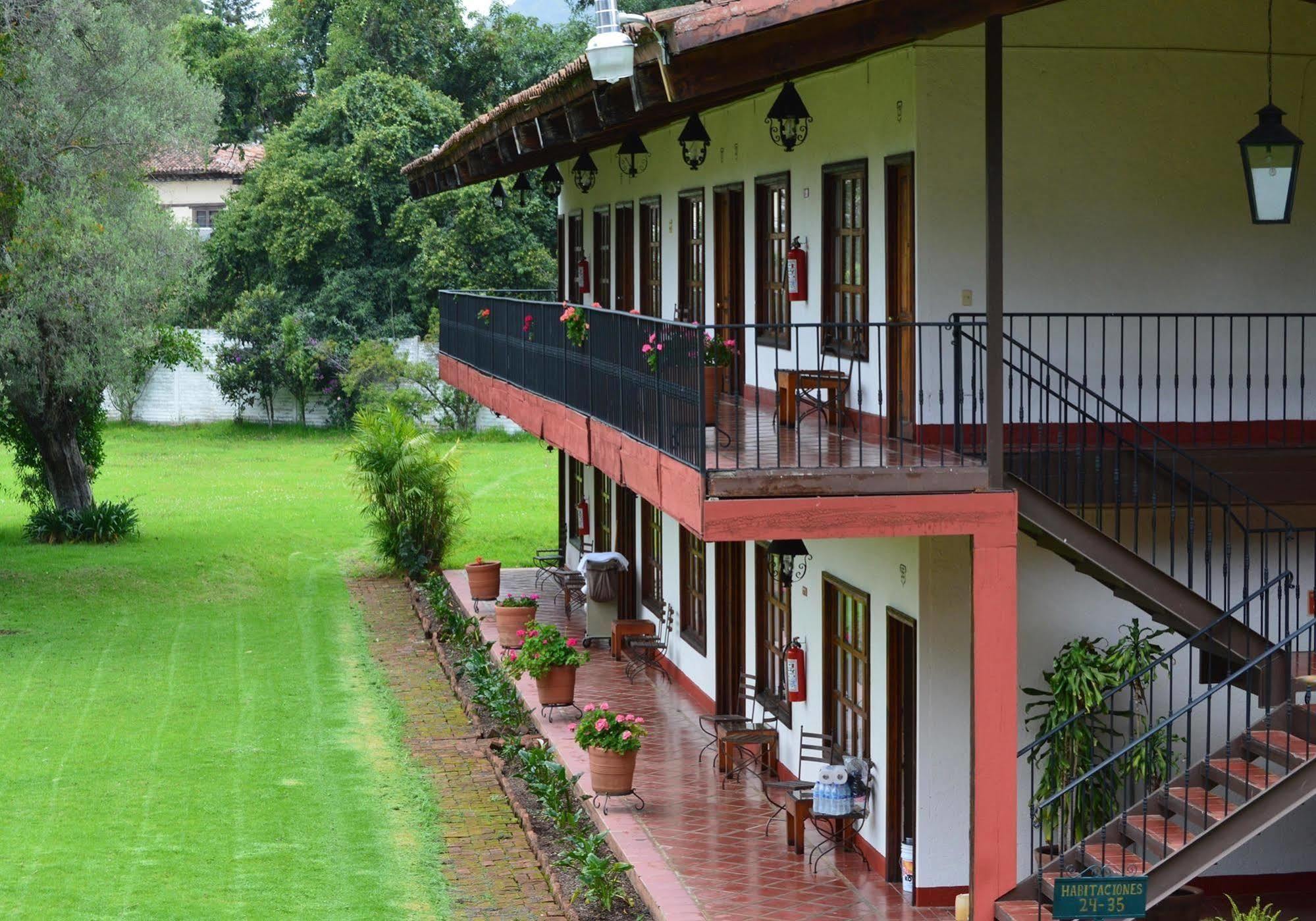 Hosteria San Felipe Patzcuaro Bagian luar foto