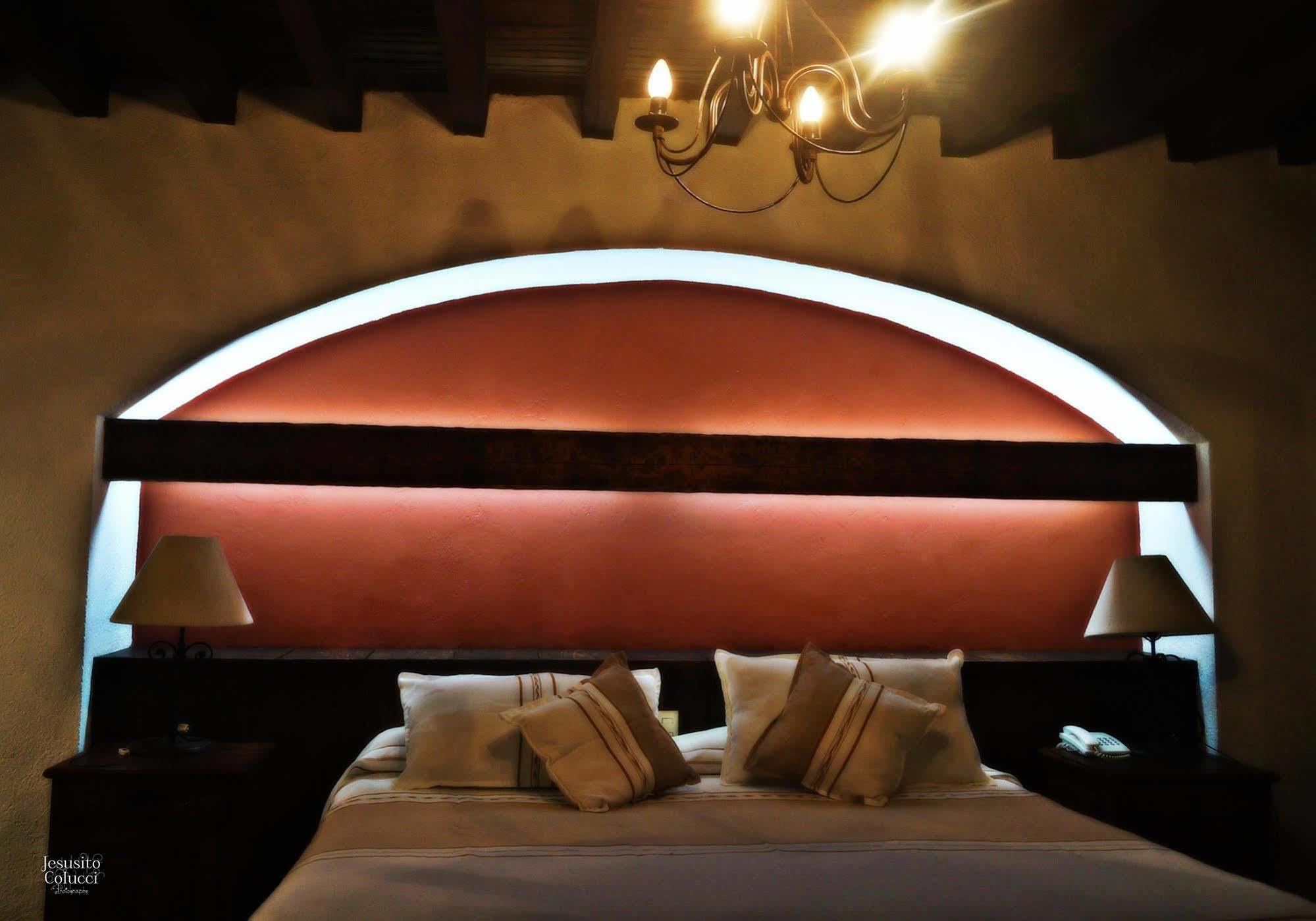 Hosteria San Felipe Patzcuaro Bagian luar foto